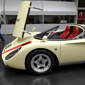 réplica do carro de Senna